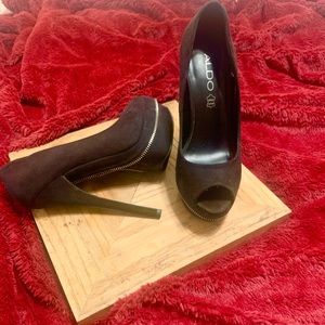 Aldo black zippered high heels size 6